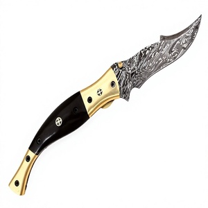 Cuchillo de caza plegable de acero de Damasco con hoja de punta caída, mango personalizado y pomo para el pulgar, utensilio de exterior - Product Image 2
