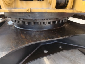 รถขุดตีนตะขาบ CAT 330 มือสอง พร้อมบุ้งกี๋มาตรฐาน ความจุมาตรฐาน ชั่วโมงการทำงานต่ำ เครื่องจักรสำหรับงานก่อสร้างและงานดิน มีสินค้าในสต็อก - Product Image 5