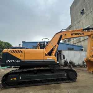 Excavatrice à ramper Hyundai 220 d'origine coréenne d'occasion fabriquée - Product Image 1