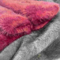 Herstellerangepasste Farbige Polyester Imitation Seidiger Kaninchenfell-Wolldecke Weich Glatt Lang- oder Kurzflorig Flauschige Kuscheldecken
