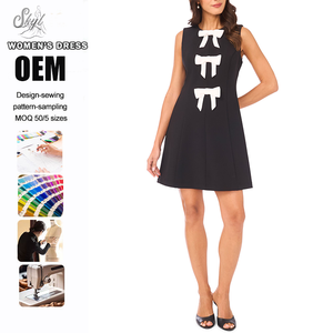 Robe Courte Décontractée et Élégante pour Femme, Modèle A-Line Sans Manches avec Nœud, Contraste Noir et Blanc, Confection Personnalisée en Usine - Product Image 1