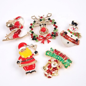 Ghim Ve Áo Tráng Men Mềm Cứng Hình Cây Giáng Sinh Biểu Tượng Anime Dễ Thương Theo Yêu Cầu Của Nhà Sản Xuất Đồ Thủ Công Kim Loại Để Khuyến Mãi - Product Image 6