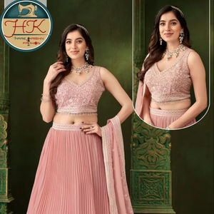Ensemble Lehenga Choli brodé pêche avec blouse et dupatta à sequins pour femme - Product Image 1