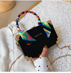 กระเป๋าแมสเซนเจอร์ขนาดเล็กสไตล์เกาหลี,กระเป๋าทรงสี่เหลี่ยมขนาดเล็กสะพายไหล่ข้างเดียวทำจากผ้าไหมพกพาได้สำหรับผู้หญิงปี<span class=keywords><strong>2020</strong></span> - Product Image 4