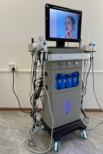 เครื่องไมโครเคอร์เรนท์เดอร์มาเบรชั่น 18-in-1 สำหรับการต่อต้านริ้วรอย รักษาสิว และกระชับผิว - Product Image 6