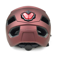 Nouveau casque de VTT VTT sécurité parfaite casque de vélo tout-terrain Casco casque de cyclisme avec lumière LED à l'arrière