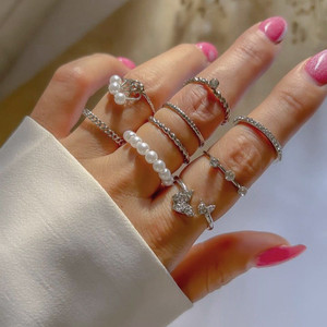 Juego de 9 Anillos de Mariposa con Pedrería de Diseño Nuevo para Mujer, Anillo de Dedo Vintage con Imitación de Perla - Product Image 2
