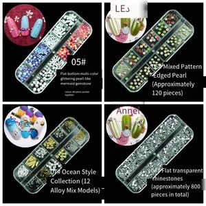 ชุดอุปกรณ์ตกแต่งเล็บ SunelPort ลายการ์ตูน เรซิ่นเจลลี่ เมจิกเมอร์เมด เพิร์ล ชุดลูกปัดสี ขนาดแบน คละไซส์ 12 ช่อง กล่องเพชร แบบกำหนดเองได้ - Product Image 5