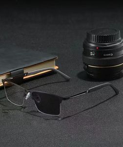 Lunettes <span class=keywords><strong>de</strong></span> lecture carrées blanches unisexe, verres photochromiques multifocaux transparents anti-lumière bleue, personnalisables, vente en gros d'usine - Product Image 2