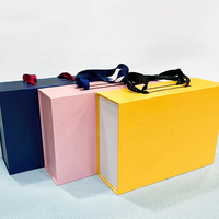 Caja de Regalo Premium para Corbatas de Talla Grande |   Elegante Funda Magnética Plegable |   Empaque Ecológico Plegable para Ropa y Zapatos