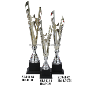 Offre Spéciale <span class=keywords><strong>trophée</strong></span> en métal personnalisé <span class=keywords><strong>coupe</strong></span> compétition sportive prix trophées de football et de sport automobile directement de Chine - Product Image 1