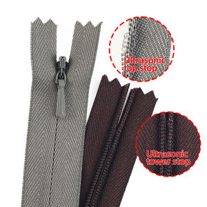 Vente en gros 3 #   4 #   Fermeture éclair invisible sur mesure en nylon, longueur et couleur personnalisables, fermeture éclair à extrémité fermée pour vêtements, robes <span class=keywords><strong>de</strong></span> femme, fermeture éclair pour oreiller - Product Image 3