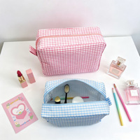WAALUU Großhandel Personalisierte Geschenk-Kosmetiktasche aus Bubble-Gaze, Maßgefertigter Reisebeutel, Karierte Kosmetiktasche für Frauen