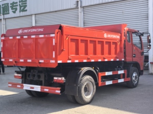 Camion benne léger 4x2 de 10 tonnes, mini-benne hydraulique pour le transport de sable et de terre - Product Image 5