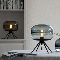 Lampe de table à LED en verre de style nordique tendance à vendre, lampe de chevet moderne pour chambre à coucher, hôtel