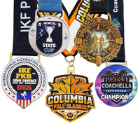 Médaille de trophée en métal moulé sous pression de haute qualité, finition antique, avec logo personnalisé, pour cadeau de finisseur de compétition de fitness