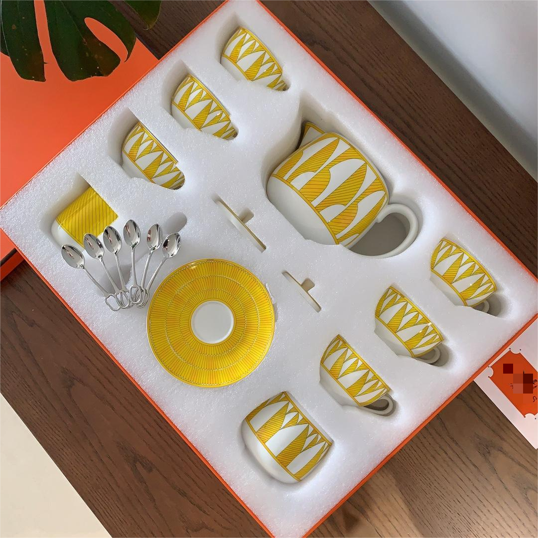 ชุดกาแฟ 21 ชิ้น