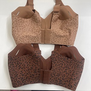 Disponibile: Reggiseno in Gel Senza Ferretto con Stampa Leopardata, Vestibilità Comoda e Senza Cuciture, Disponibile in Diverse Taglie per Donne - Product Image 6