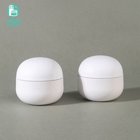 YAN Emballage spécial forme de boule haute qualité blanc mat 30g double face pot en plastique couvercle à vis avec spatule crème de soin de la peau