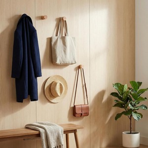 Gancho de Pared de Madera Natural para Colgar Toallas, Ropa y Sombreros, Hecho a Mano, Estilo Rústico - Product Image 3