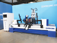 Tour à bois CNC à quatre axes 1530-8T personnalisé en usine avec dispositif de chargement et de déchargement entièrement automatique