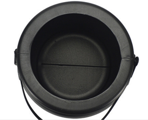 Caldero Negro de Plástico de 7.6'' para Decoración de Halloween - Product Image 4