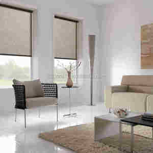 ستائر داخلية للتحكم بمحرك ، ظل شمس خارجي من كلوريد البولي فينيل ، مقاوم للرياح بمحرك شفاف للنوافذ - Product Image 1