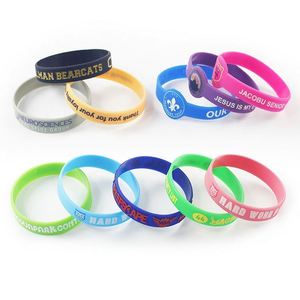 Bracelets personnalisés pas chers avec logo pour événements, imprimés par sublimation, en silicone élastique pour festivals, sans minimum de commande - Product Image 1