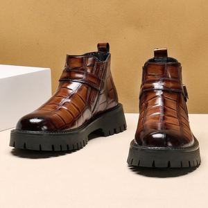 รองเท้าบูทมาร์ตินบุรุษ ทนทาน สไตล์อังกฤษ หุ้มข้อกลาง วินเทจ หนังแท้ - Product Image 4