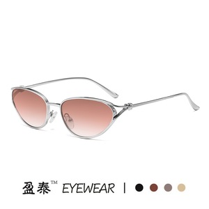 แว่นตากรอบเล็กแว่นกันแดดทรงแคทอายโลหะ UV400 แว่นกันแดดแฟชั่นสตรี - Product Image 4