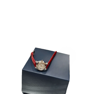 Reloj Unisex de Lujo con Movimiento de Precisión, Correa de Acero Inoxidable, Caja Metálica de 30 mm, Cierre Oculto, Esfera con Números Digitales y Ventana de Fecha - Product Image 5