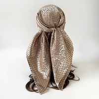 Foulard carré de 90 cm en soie imitation de luxe, texturé rose, hijab, châle rétro imprimé foncé multi-usage pour hommes et femmes musulmans