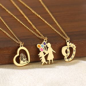 Collar con Colgante de Corazón Chapado en Oro de 18K para el Día de la Madre, Collar de Acero Inoxidable Moderno y Personalizado - Product Image 3