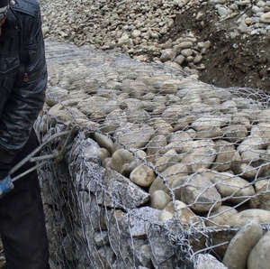 Alta Calidad Gaviones Escaleras Double Twist Gavin Heavy Galvanized Gabion Boxes 2,7/3,4mm Gaviones - Product Image 6
