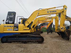 Komatsu รถขุดตีนตะขาบ PC240 24ตันรถปั๊มมือสองพร้อมเครื่องยนต์และปั๊มขนาด1.0เมตร - Product Image 6