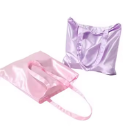 Sac fourre-tout en satin de qualité supérieure noir blanc large sacs à provisions réutilisables écologiques pochette à cordon en gros en vrac personnalisable