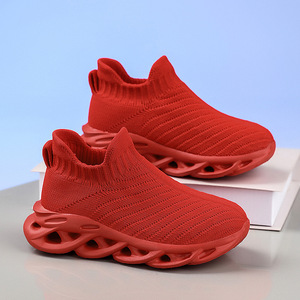 Chaussures pour enfants en maille respirante à enfiler, bout rond, semelle intermédiaire en EVA, semelle extérieure en caoutchouc, style décontracté, unisexe - Product Image 2