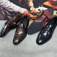 Cuir italien verni pour mocassins à motif crocodile pour hommes