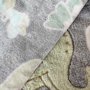 Tissu en molleton de flanelle de polyester teint en fil super confortable 100% polyester imprimé <span class=keywords><strong>double</strong></span> face largement pour rideaux pour filles - Product Image 6