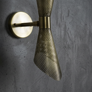 Promotion : Applique Murale LED Métallique à Commande Tactile Dorée, Design Simple, Double Tête Haut et Bas, Étanche pour Extérieur, Idéale pour la Décoration Intérieure - Product Image 1