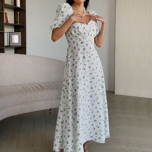 <span class=keywords><strong>Pas</strong></span> <span class=keywords><strong>cher</strong></span> en gros 2023 été Sexy <span class=keywords><strong>robe</strong></span> florale élégante fente col en V <span class=keywords><strong>robe</strong></span> pour les femmes à manches courtes bouffantes <span class=keywords><strong>robe</strong></span> <span class=keywords><strong>longue</strong></span> - Product Image 2