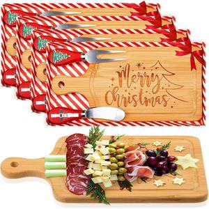 Planche à fromage en bois avec poignée, design Joyeux Noël, plateau de service en bambou pour la présentation des aliments lors de fêtes - Product Image 1