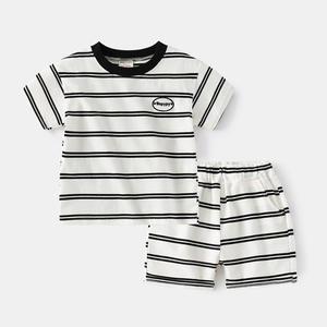 Ensemble de vêtements pour enfants d'été 2022, t-shirt et short 2 pièces, ensemble décontracté rayé pour garçon - Product Image 5