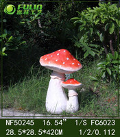 Décor de jardin extérieur imperméable grenouille en résine assise sur un champignon Statue grenouille Figurines ornement