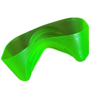 Matériel de pêche d'extérieur pratique avec attrape-<span class=keywords><strong>poisson</strong></span> en silicone souple <span class=keywords><strong>pince</strong></span> à <span class=keywords><strong>poisson</strong></span> en plastique et protège-main pour le contrôle de la carpe et les fournitures - Product Image 5