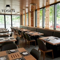 Meubles de restaurant modernes et minimalistes, respectueux de l'environnement - Table en bois massif et canapé en cuir durable - Ensemble de sièges privés