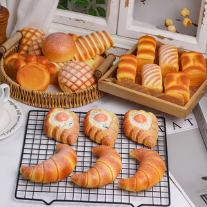 Jouets Squishy de Boulangerie Assortis en Gros, Jouets Souples à Rebond Lent en Forme de Pain et Croissant à Presser pour Enfants de 5 à 7 Ans, Cadeaux Marque MXL - Product Image 2