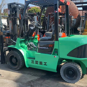 Chariot élévateur Mitsubishi FD30 d'occasion de 3 tonnes avec moteur diesel en bon état pour ateliers de réparation de machines et imprimeries - Prix - Product Image 1