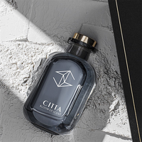 Bouteille en verre vide de luxe personnalisée de 100 ml avec surface sérigraphiée et ouverture facile pour diffuseur d'huiles essentielles