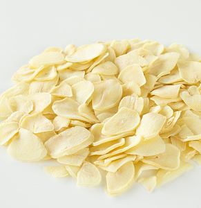 Verpackte Hochwertige Knusprige Vakuum-Frittierte Knoblauchscheiben Niedrigtemperatur-Gerwurzellose Frittierte Knoblauchstücke Sind Preisgünstig - Product Image 5